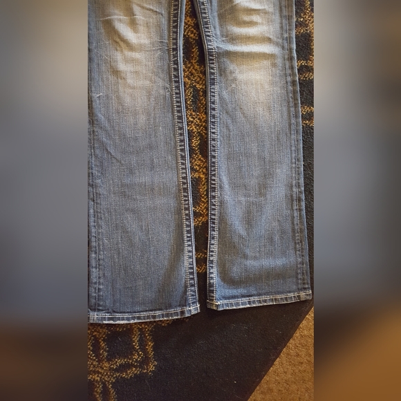 Miss Me Jeans - Picture 3 of 12